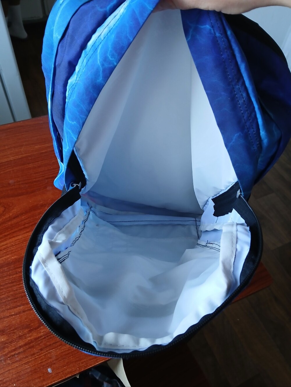 JanSport Backpack - Picture 6 of 9